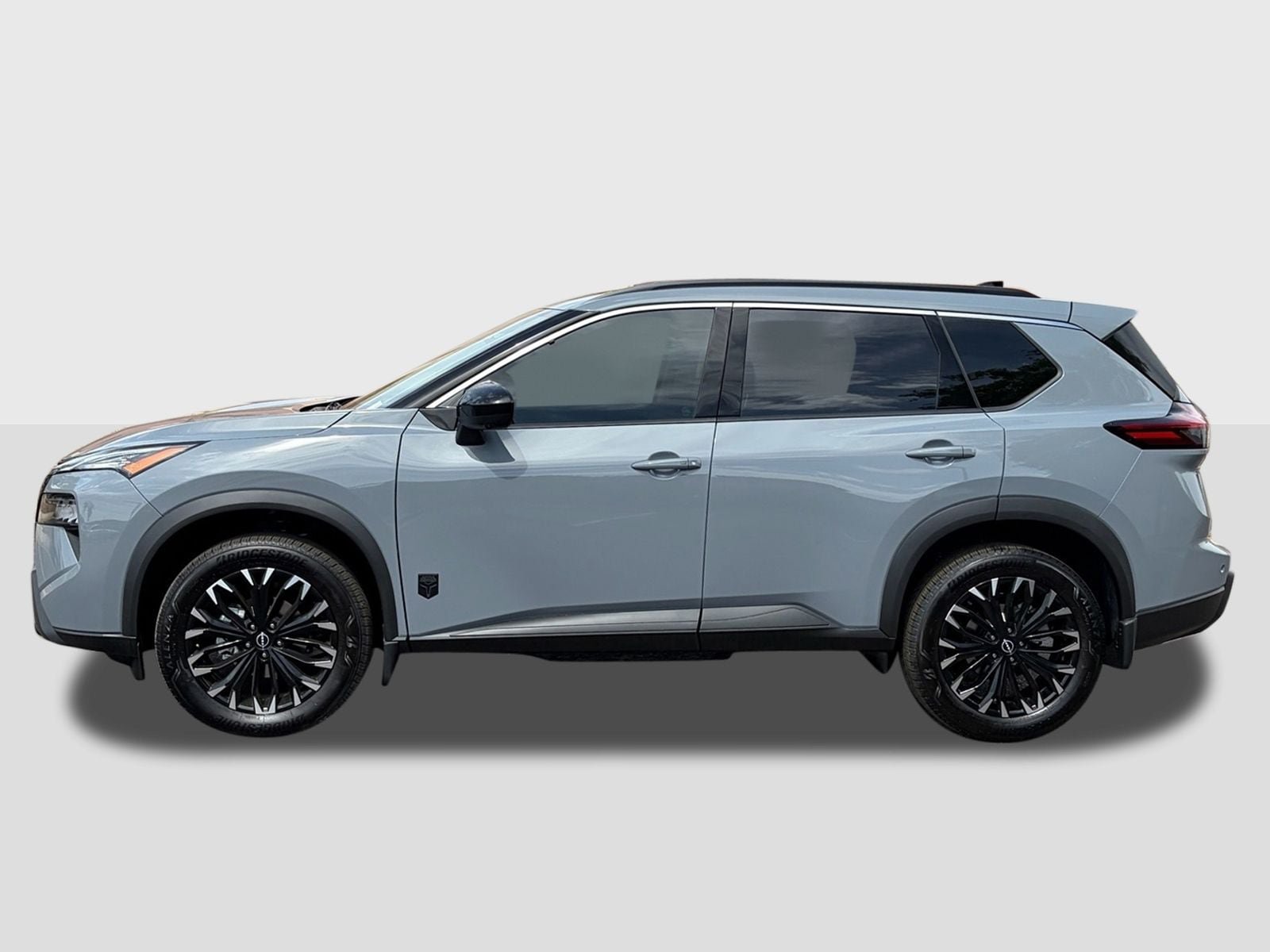 New 2026 Nissan Rogue Dark Armor FWD image 3
