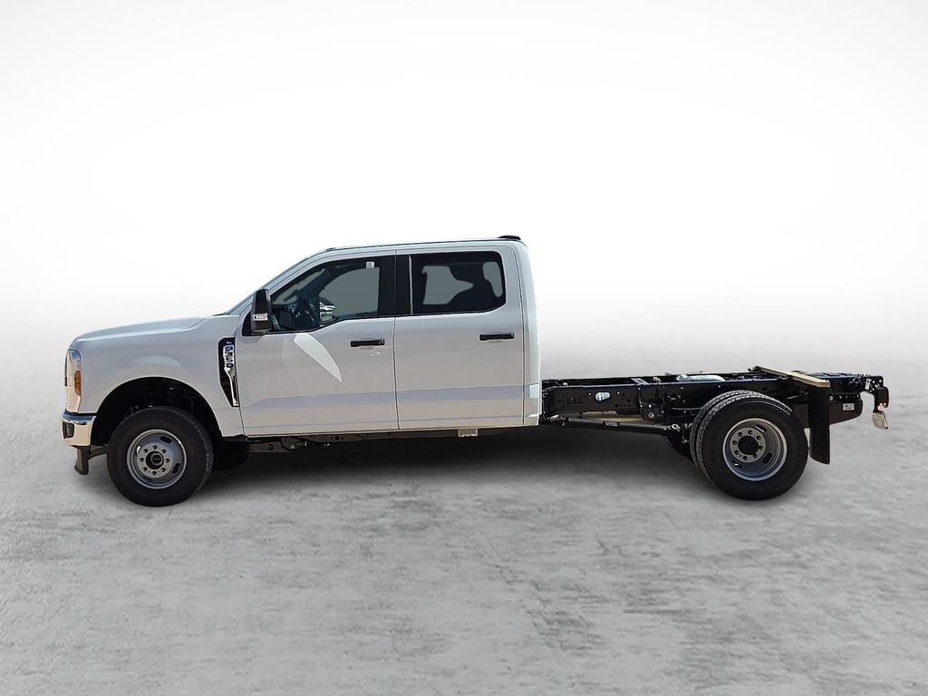 New 2026 Ford F350 XL w/ XL Chrome Package AWD/4WD image 6