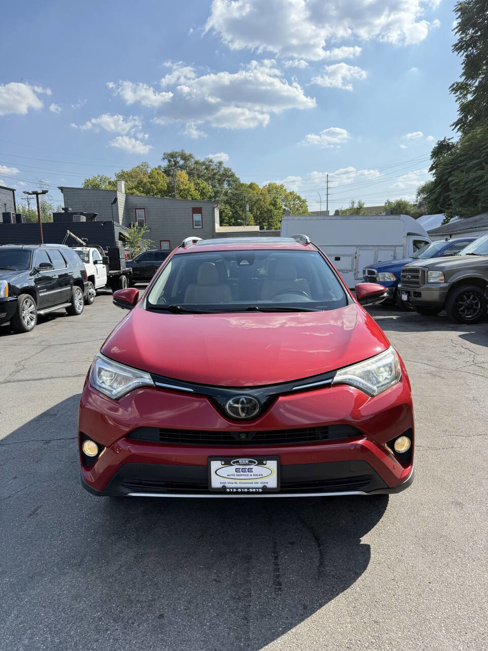 Used 2016 Toyota RAV4 Limited image 3