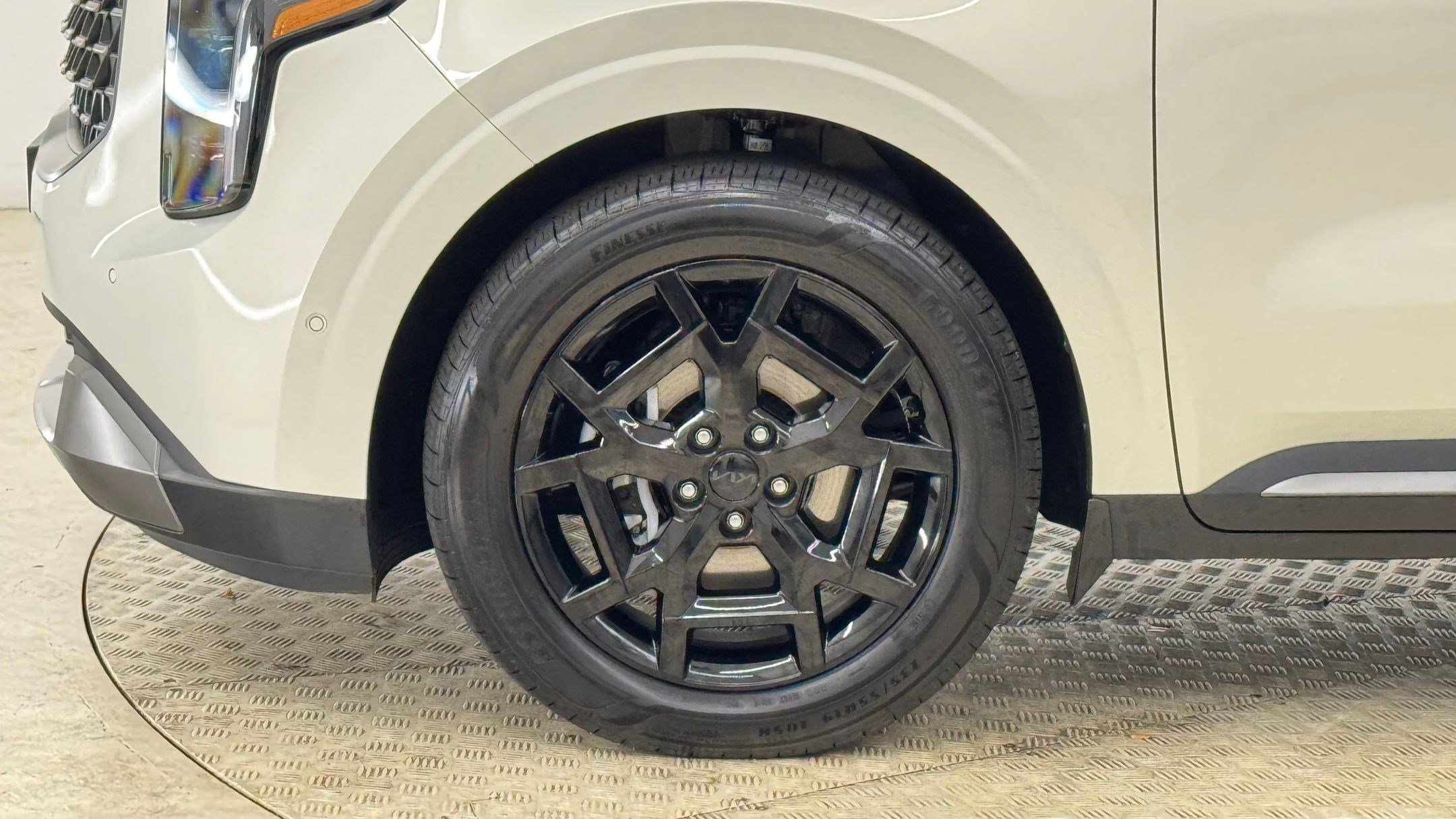 Used 2026 Kia Carnival SX Prestige image 12