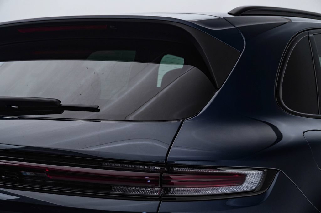 New 2026 Porsche Cayenne S AWD/4WD image 12