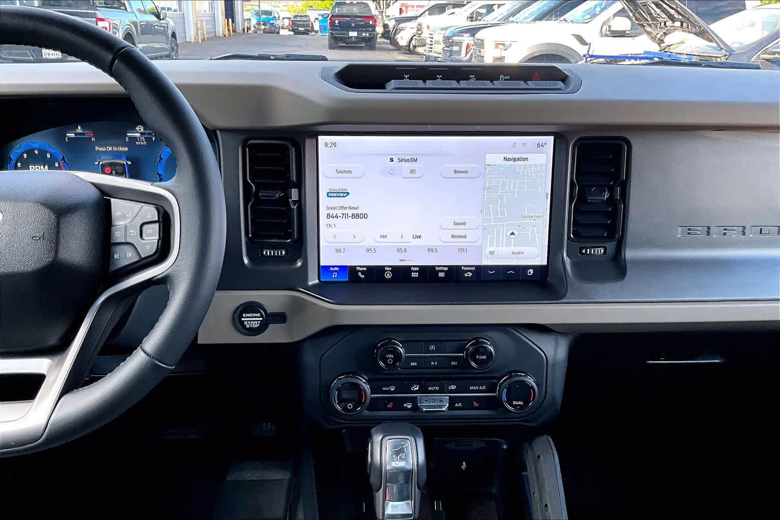 Used 2025 Ford Bronco Big Bend w/ Black Diamond Package image 13