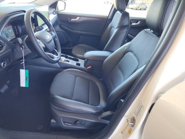 New 2025 Ford Escape SE image 45