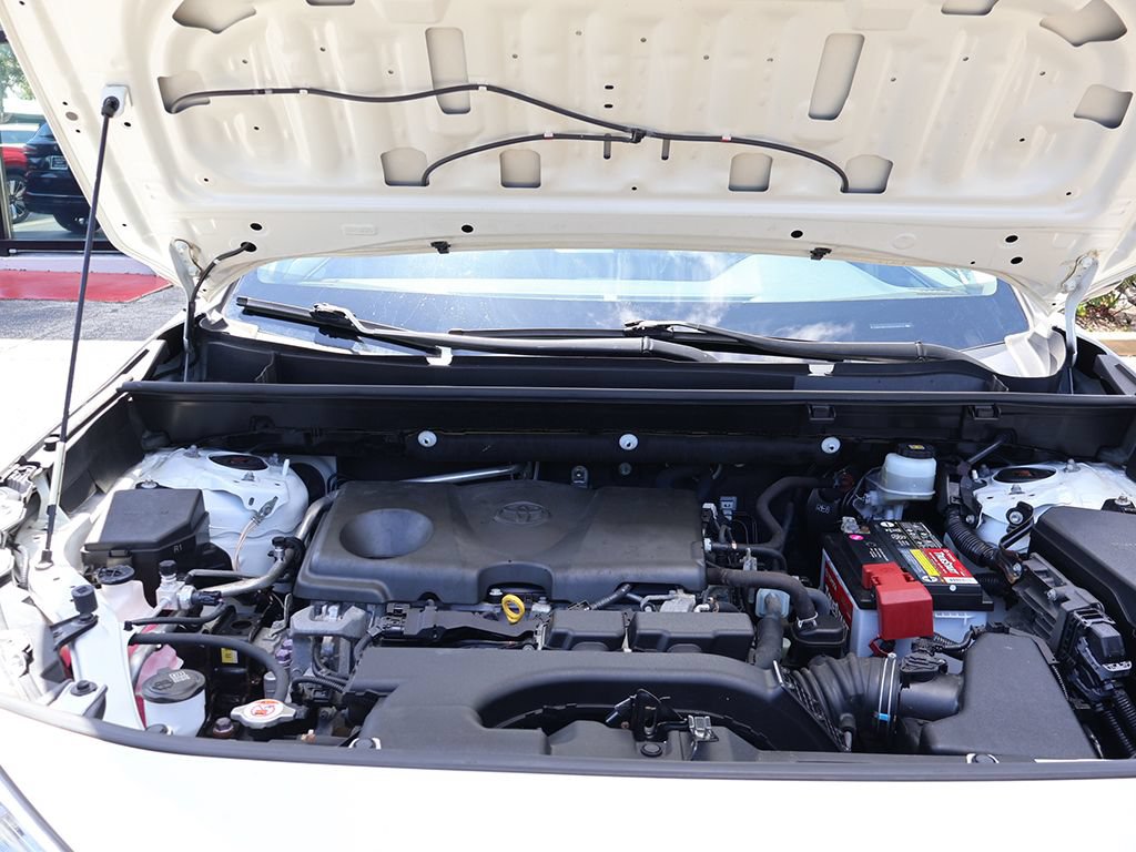 Used 2019 Toyota RAV4 Limited w/ Advanced Technology Package AWD/4WD image 19