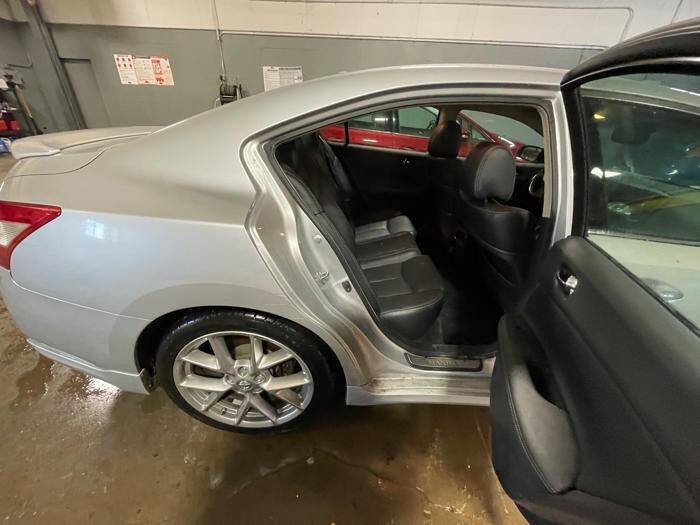Used 2011 Nissan Maxima 3.5 SV w/ Sport Pkg image 26
