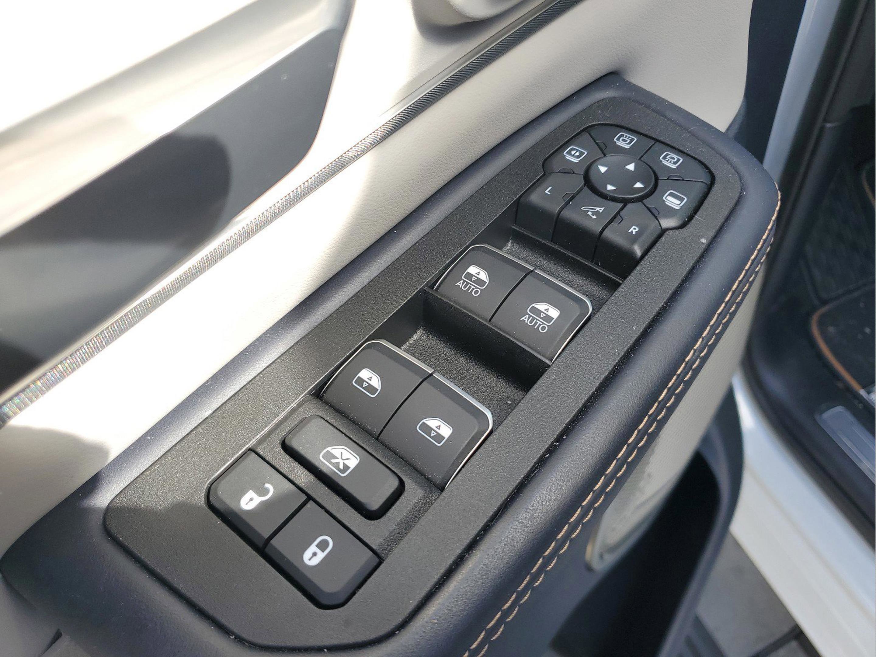 Used 2025 RAM 1500 Tungsten w/ Towing Technology Group image 14