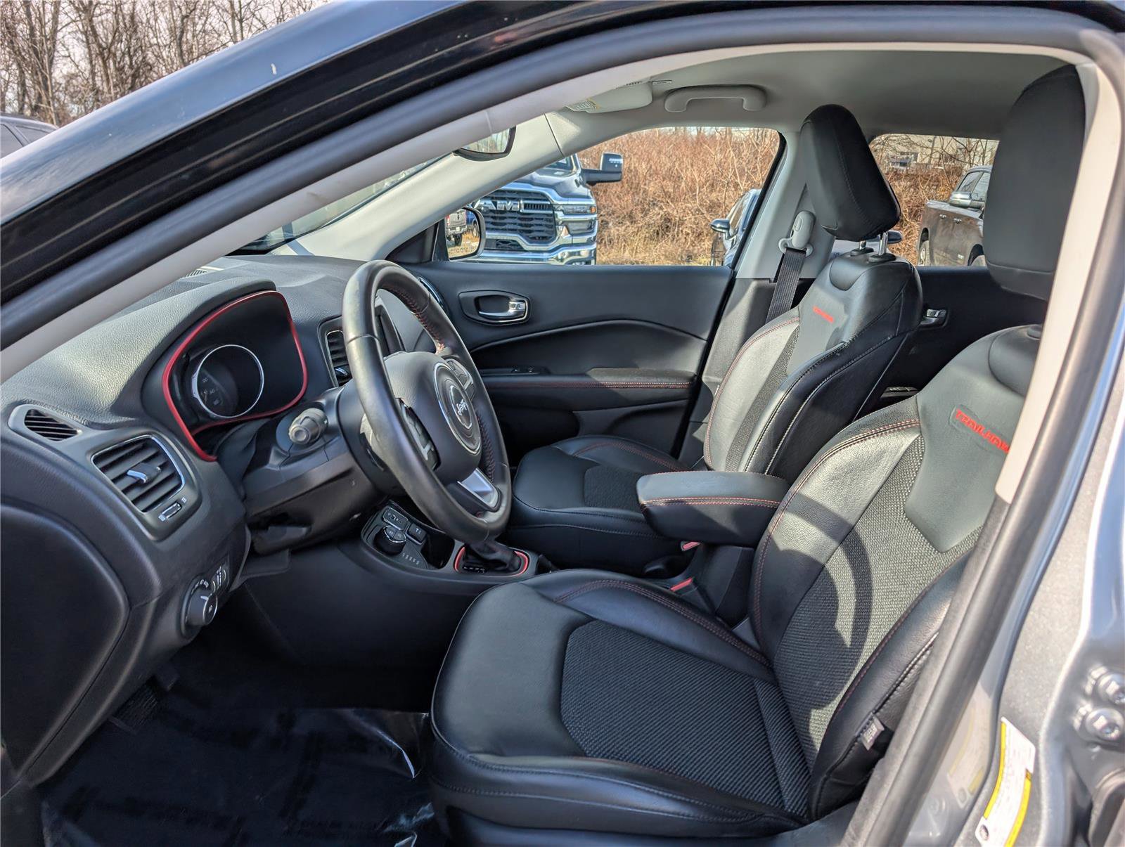 Used 2018 Jeep Compass Trailhawk image 15