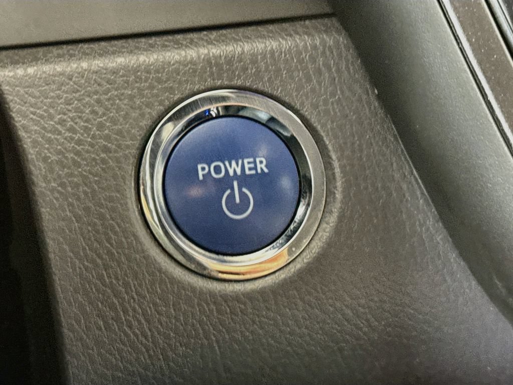 Used 2019 Toyota Camry XLE w/ Driver Assist Package FWD image 19