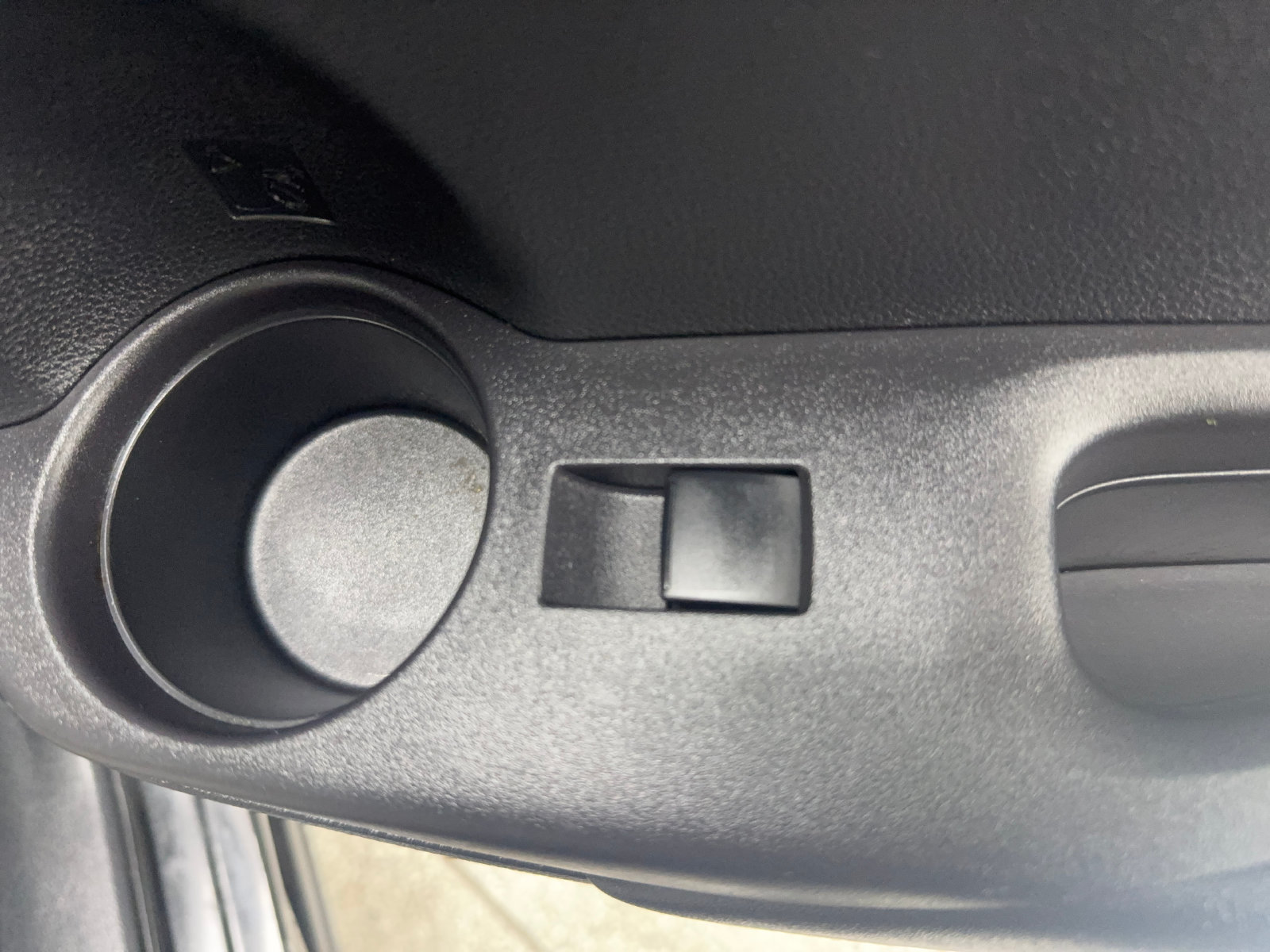 Used 2024 Toyota Corolla Cross L FWD image 39