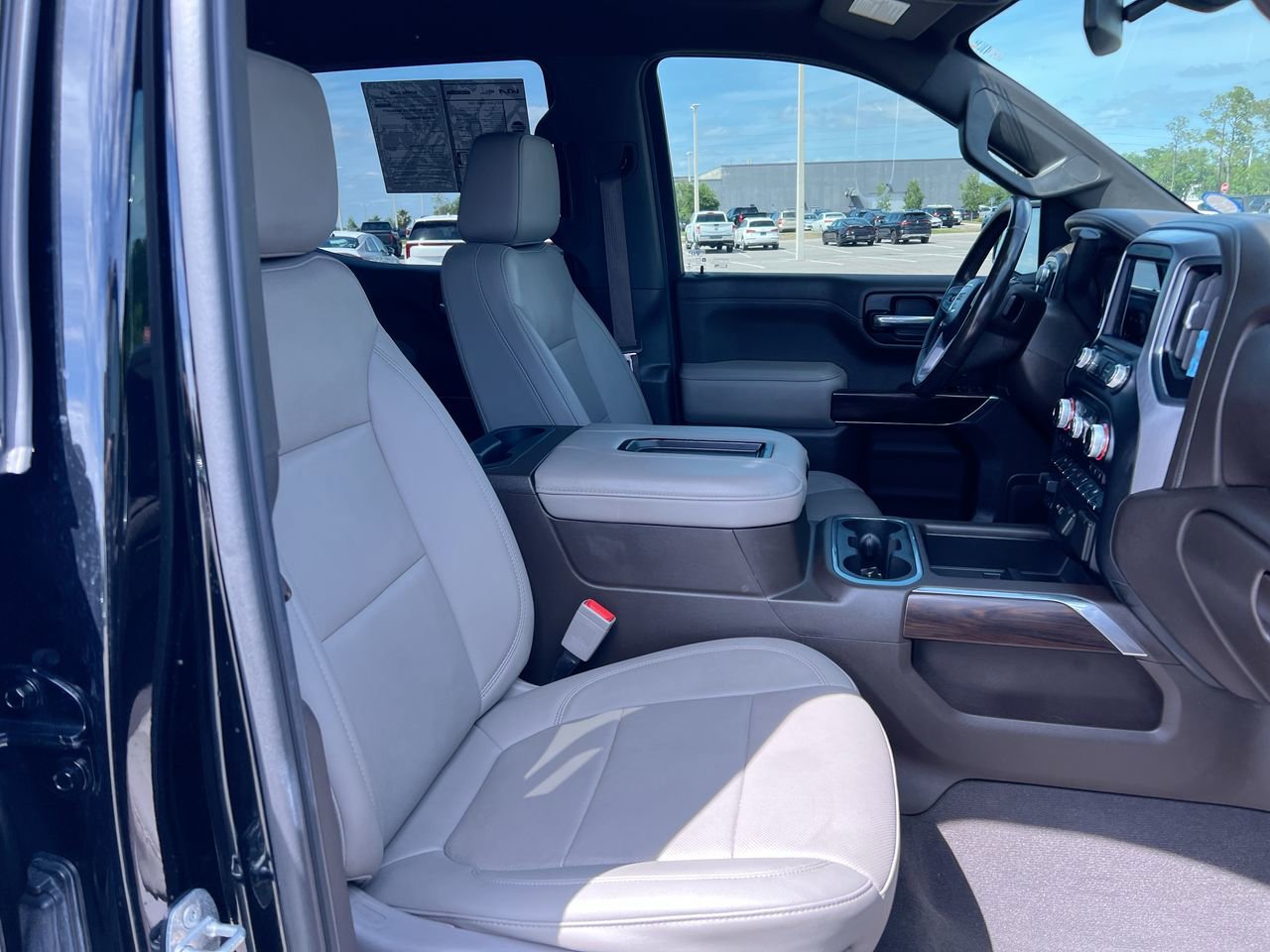 Used 2021 GMC Sierra 1500 SLT w/ SLT Premium Package RWD image 28