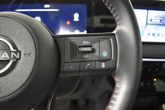 Certified 2025 Nissan Kicks SR image 15