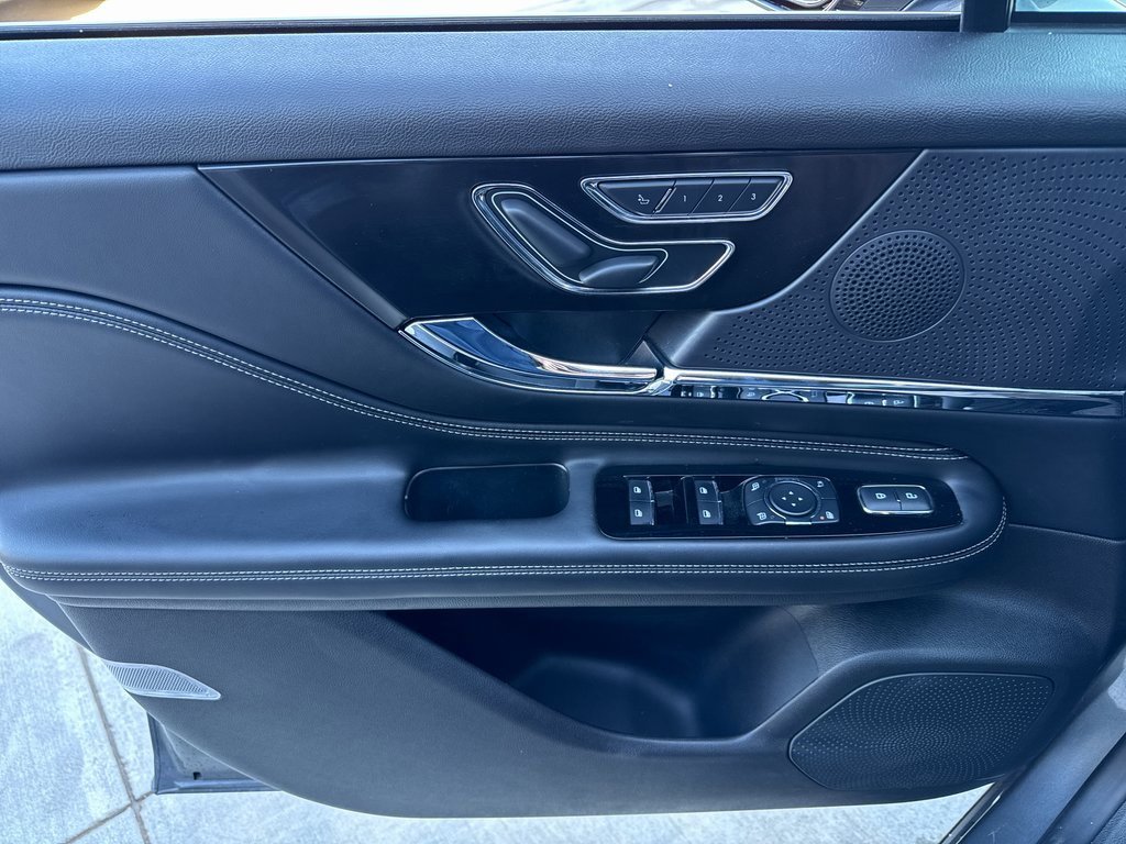 Used 2024 Lincoln Corsair Grand Touring w/ Equipment Group 301A image 18