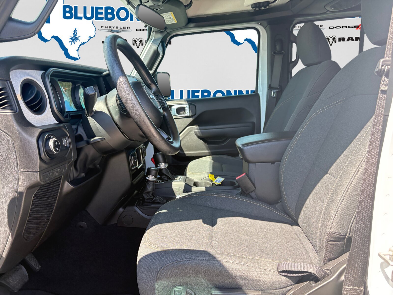 Used 2024 Jeep Gladiator Sport AWD/4WD image 11