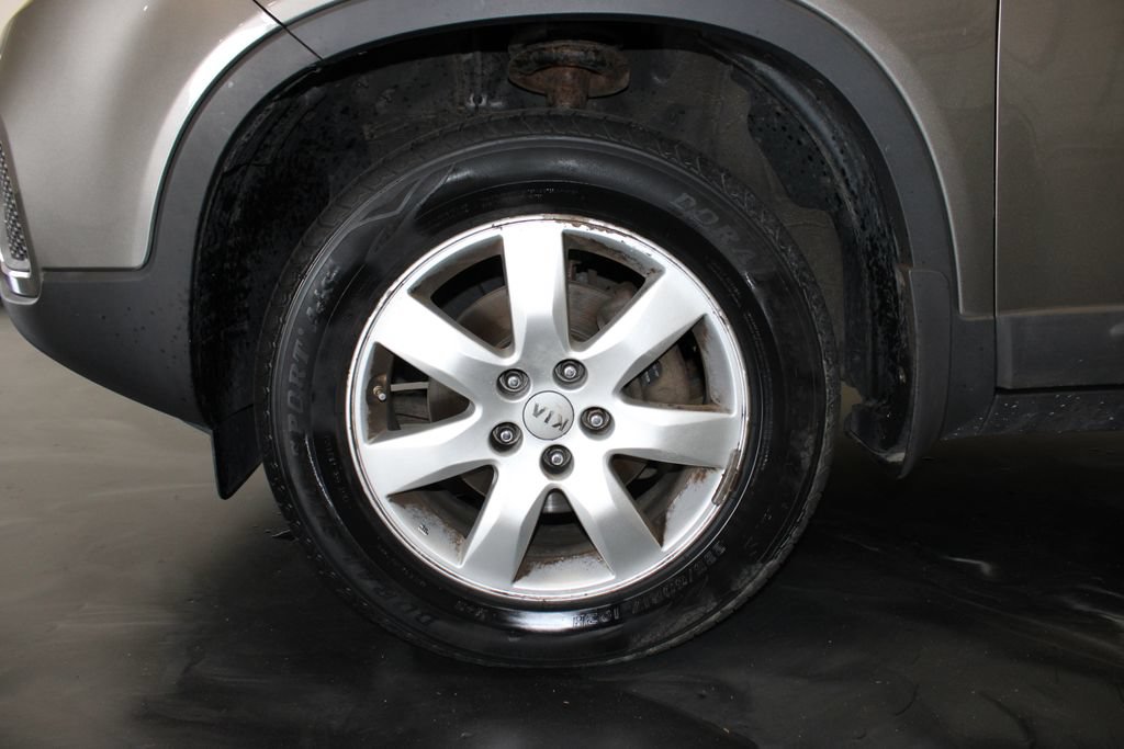 Used 2012 Kia Sorento FWD w/ Third Row Pkg image 28