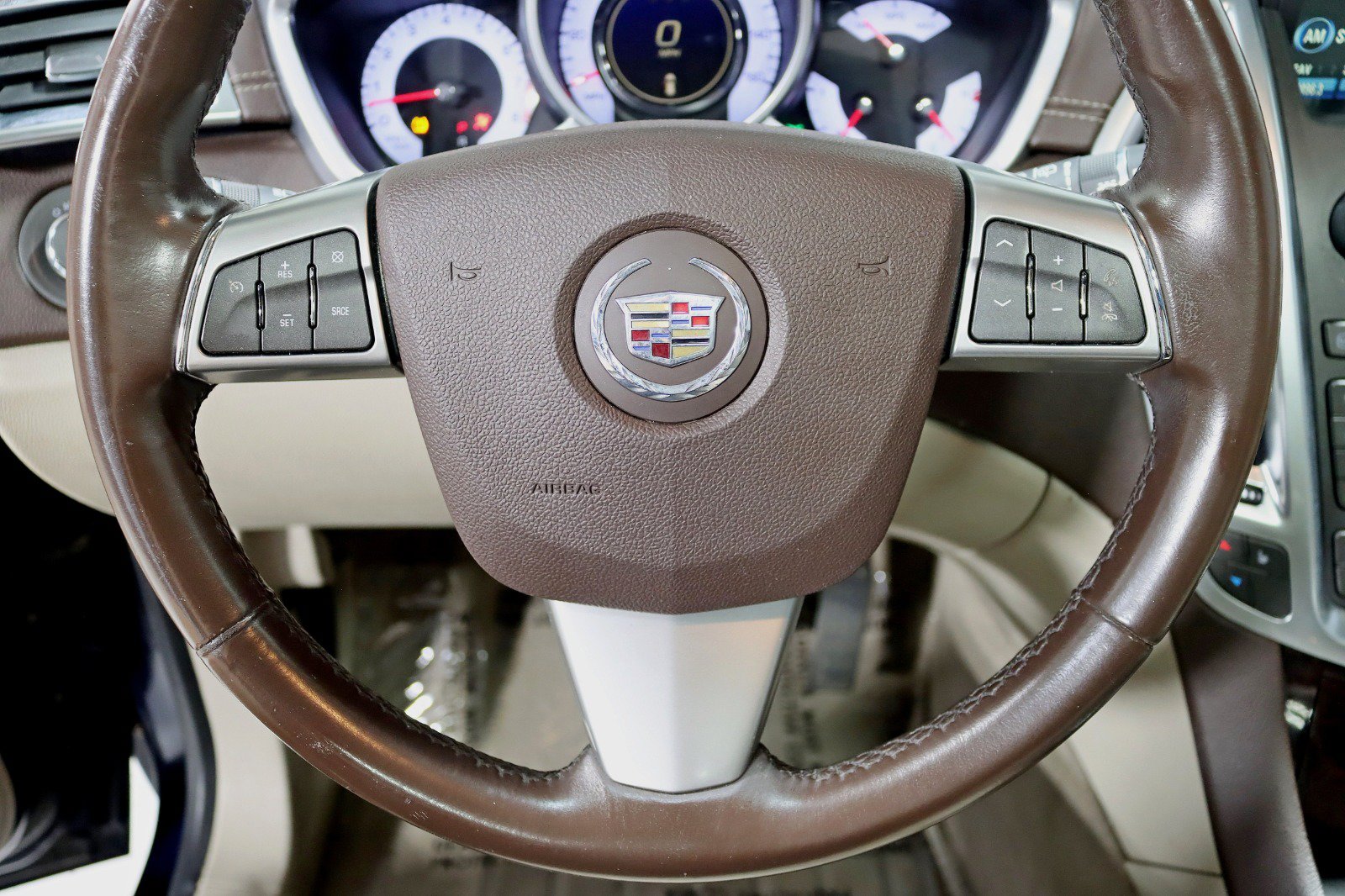 Used 2010 Cadillac SRX Luxury AWD/4WD image 15