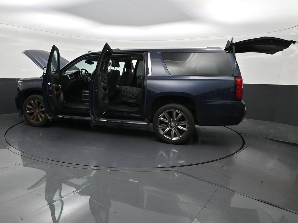 Used 2019 Chevrolet Suburban Premier RWD image 34