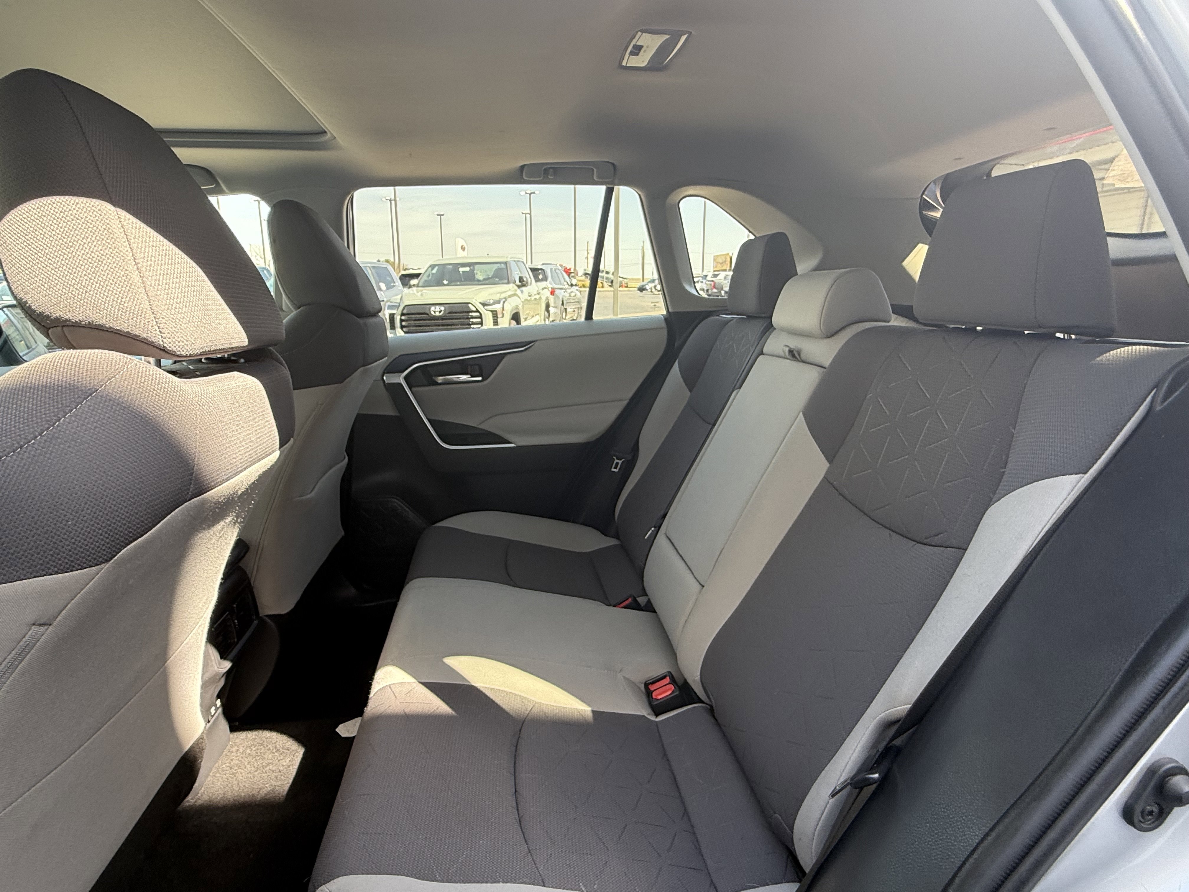 Certified 2021 Toyota RAV4 XLE w/ Convenience Package image 19