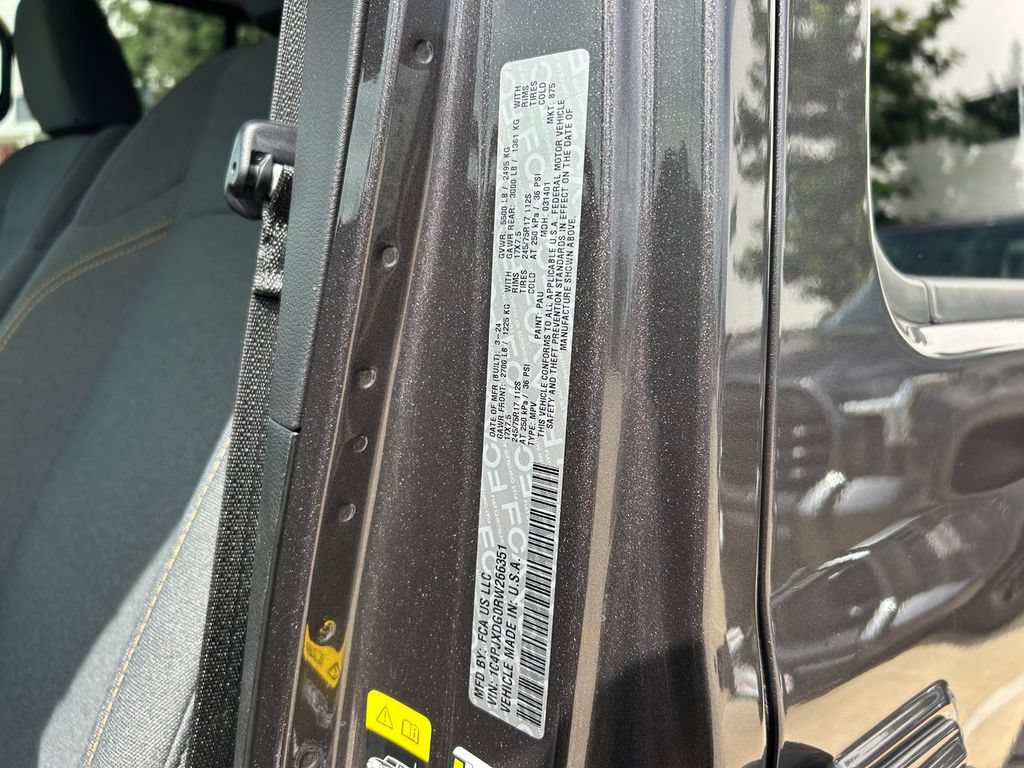Used 2024 Jeep Wrangler Unlimited Sport AWD/4WD image 10