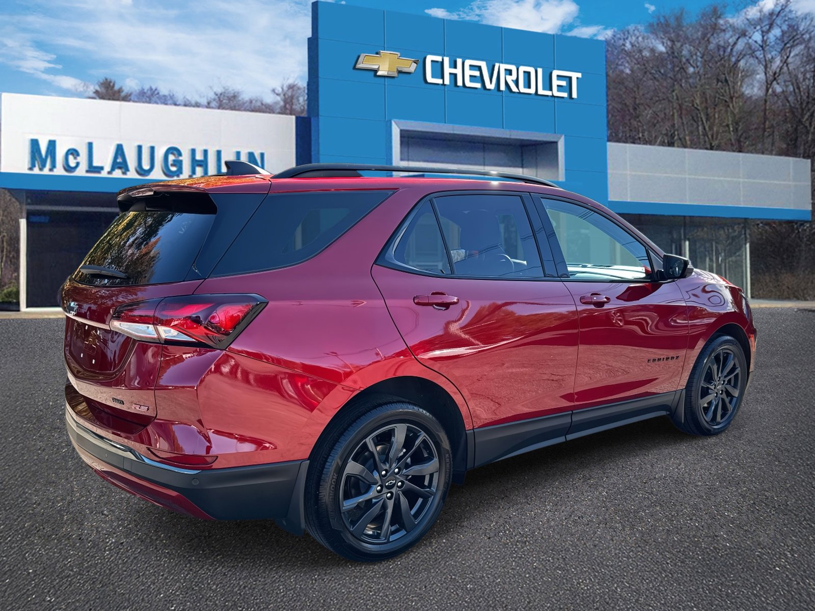 Certified 2022 Chevrolet Equinox RS w/ Infotainment Package image 3