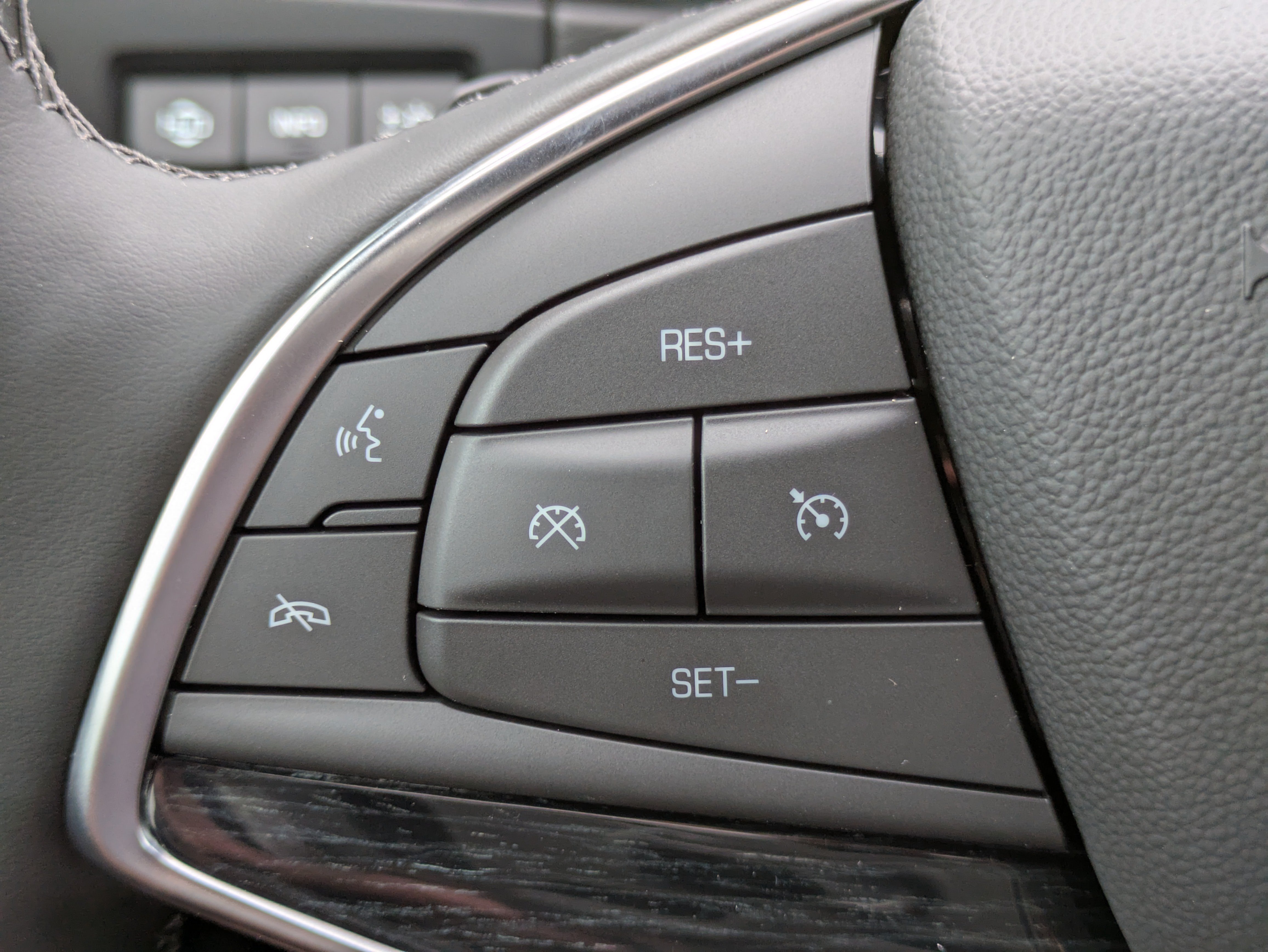 New 2025 Cadillac XT5 Premium Luxury w/ Technology Package FWD image 15