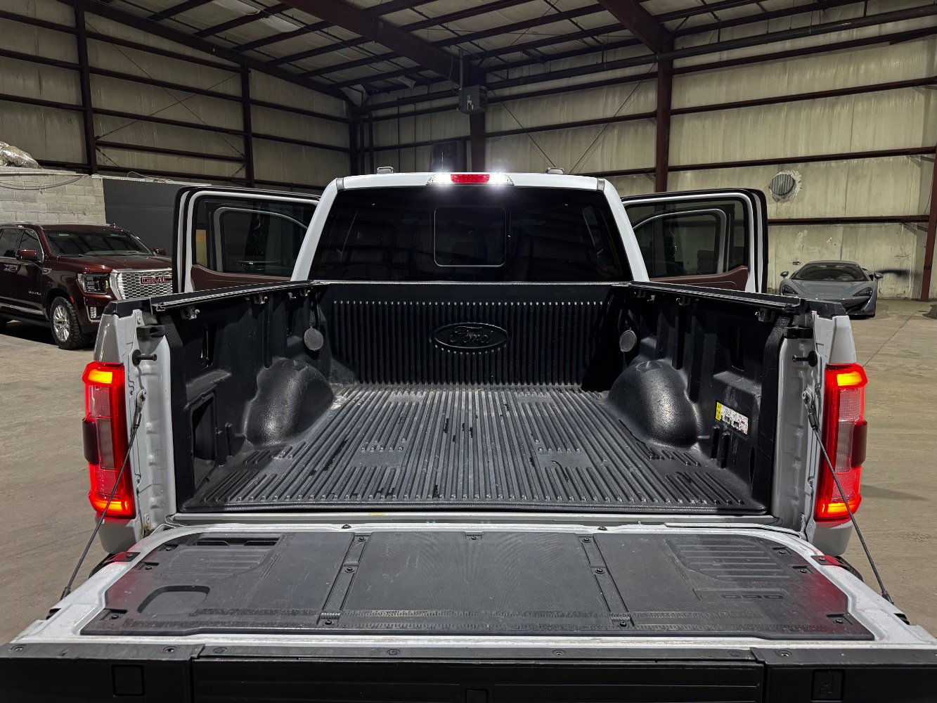 Used 2022 Ford F150 Lariat w/ Equipment Group 502A High image 19