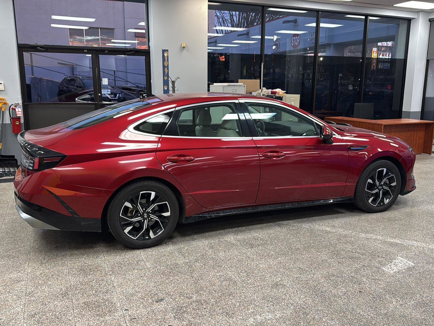 Used 2024 Hyundai Sonata SEL image 8