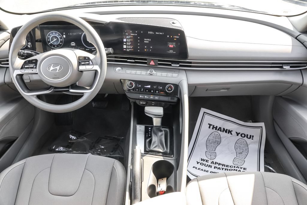 Certified 2024 Hyundai Elantra SEL FWD image 29