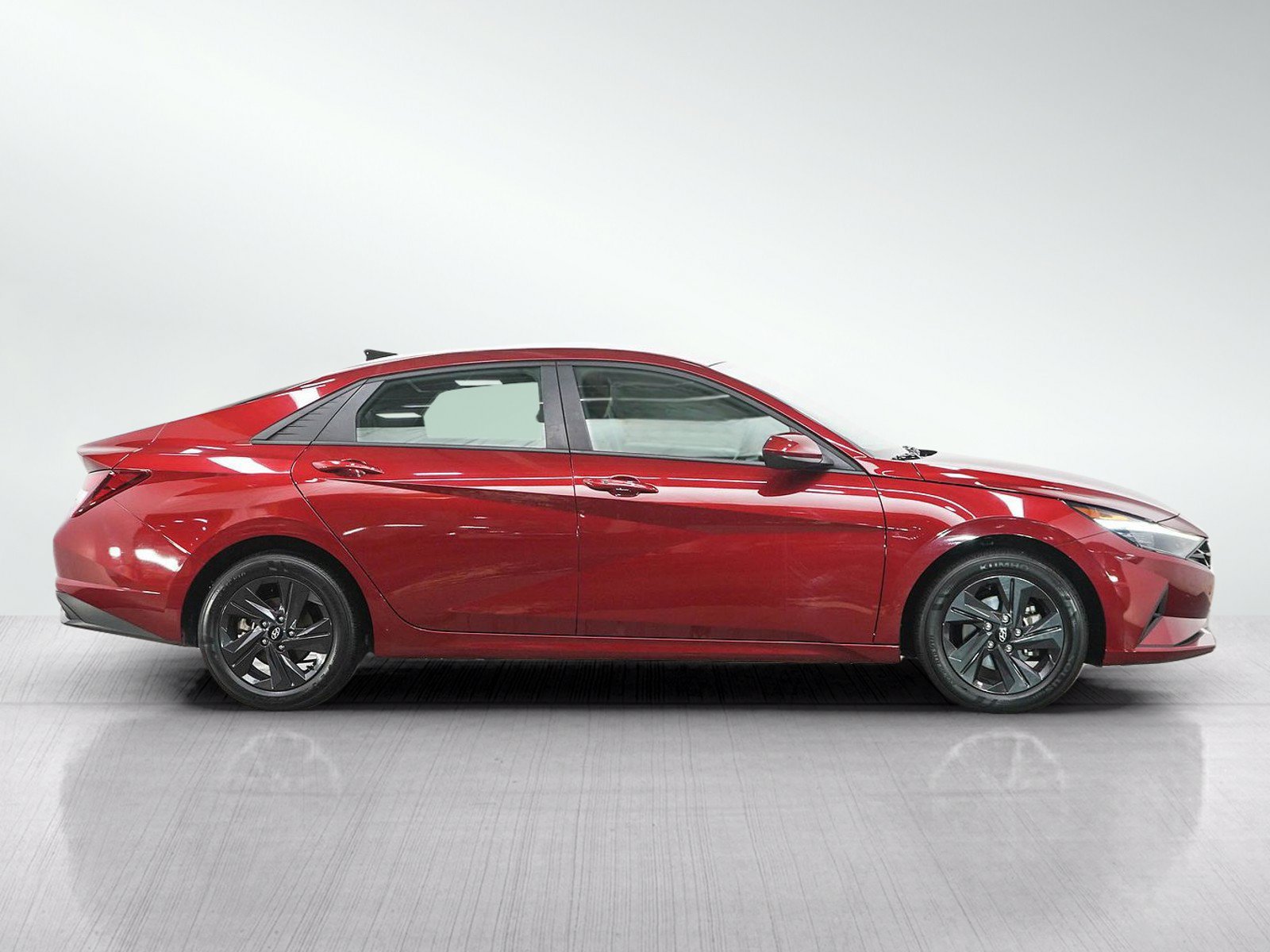 Used 2023 Hyundai Elantra SEL FWD image 6