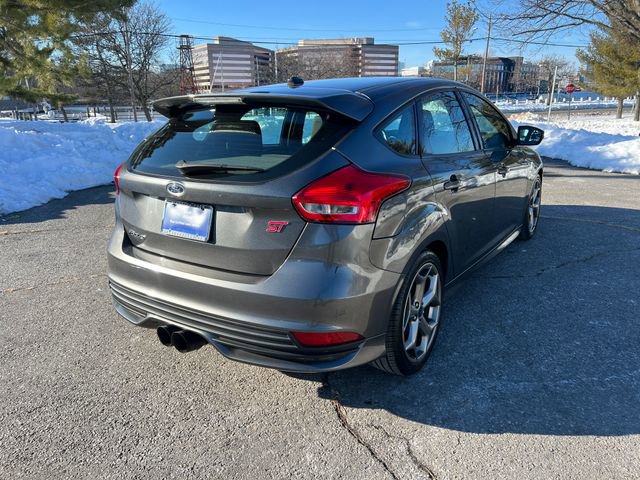 Certified 2018 Ford Focus ST image 11