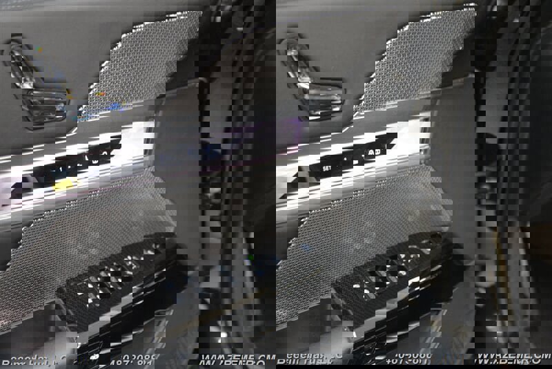 Used 2024 BMW i7 M70 w/ Executive Package image 27