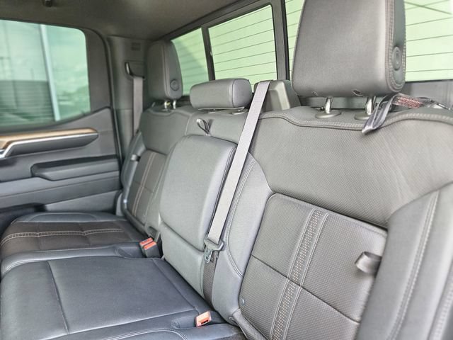 Used 2024 Chevrolet Silverado 1500 High Country w/ High Country Premium Package AWD/4WD image 27