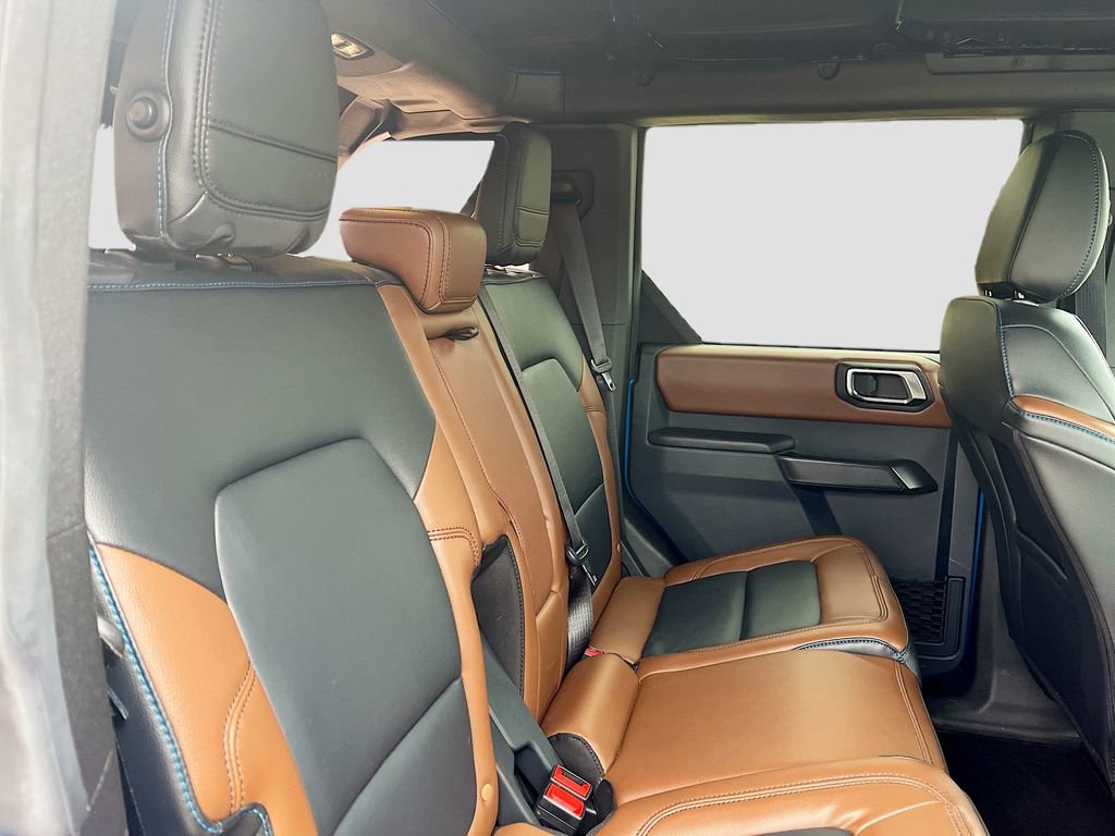 Used 2024 Ford Bronco Outer Banks image 27