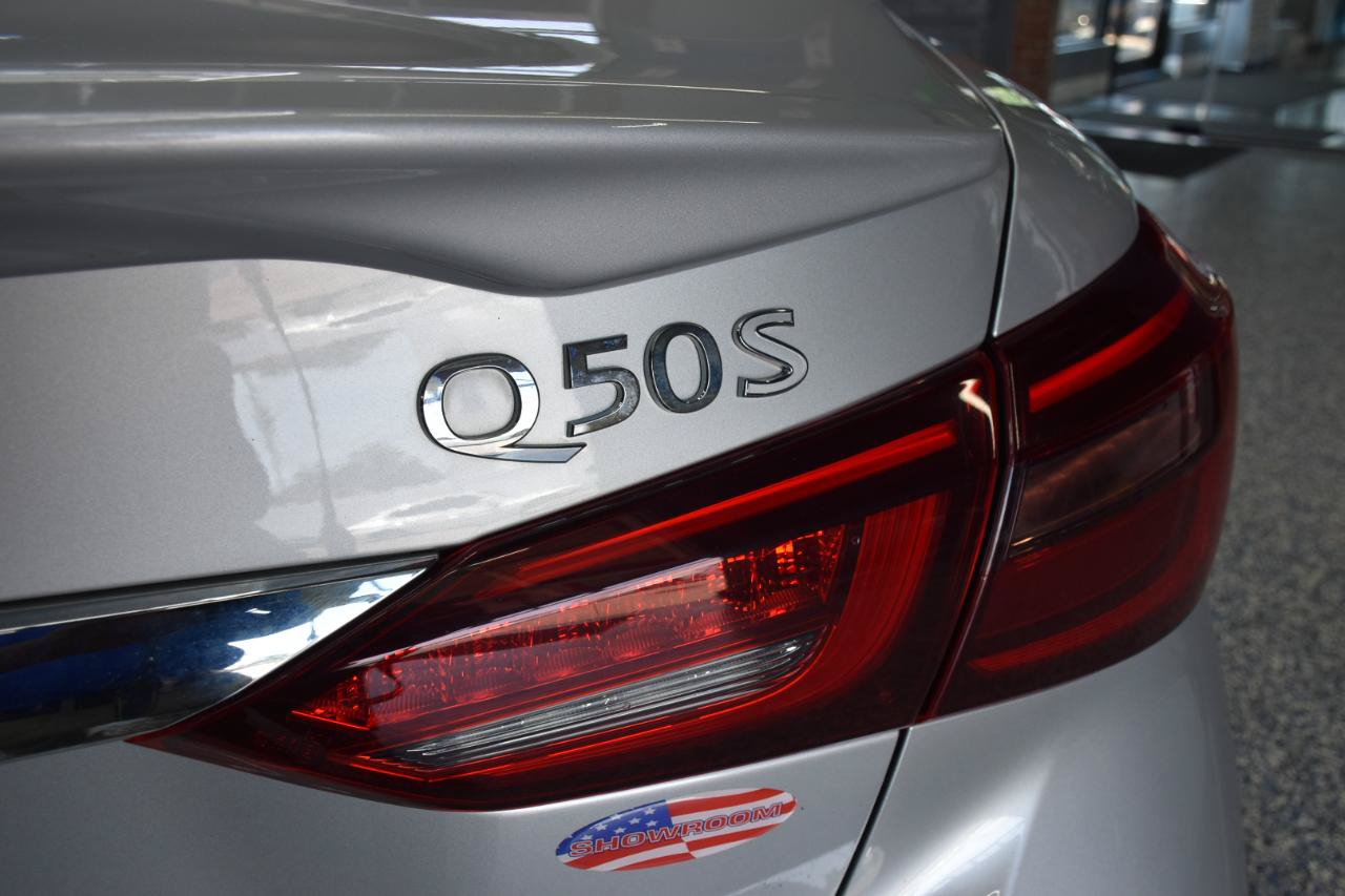 Used 2019 INFINITI Q50 Signature Edition AWD/4WD image 9