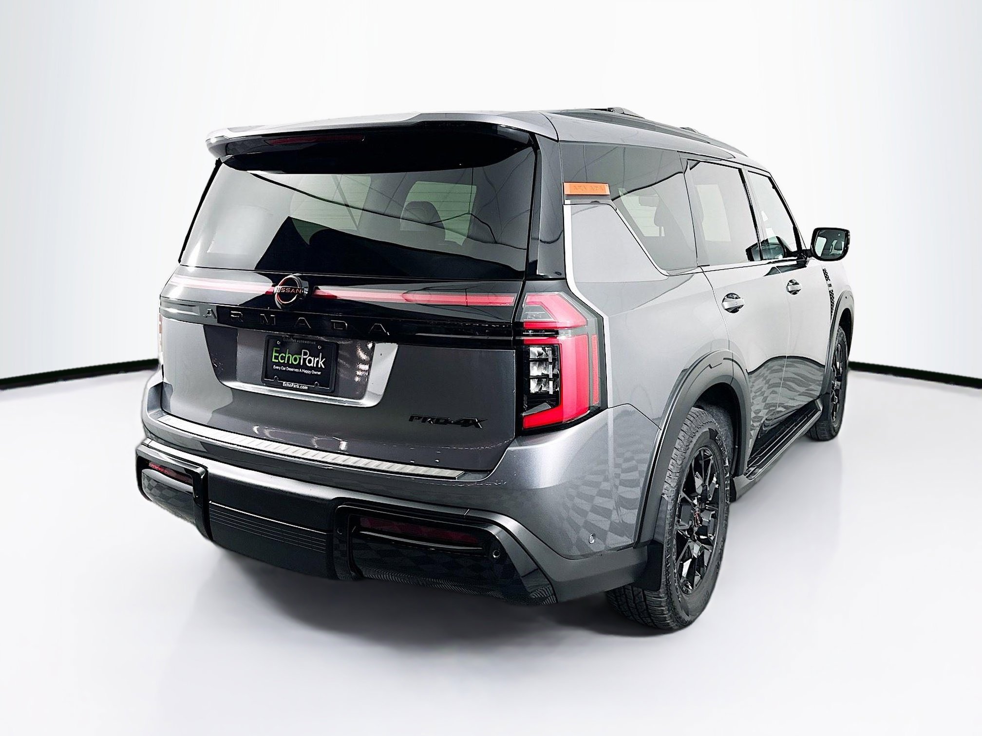 Used 2025 Nissan Armada PRO-4X w/ Pro-4X Premium Package AWD/4WD image 9