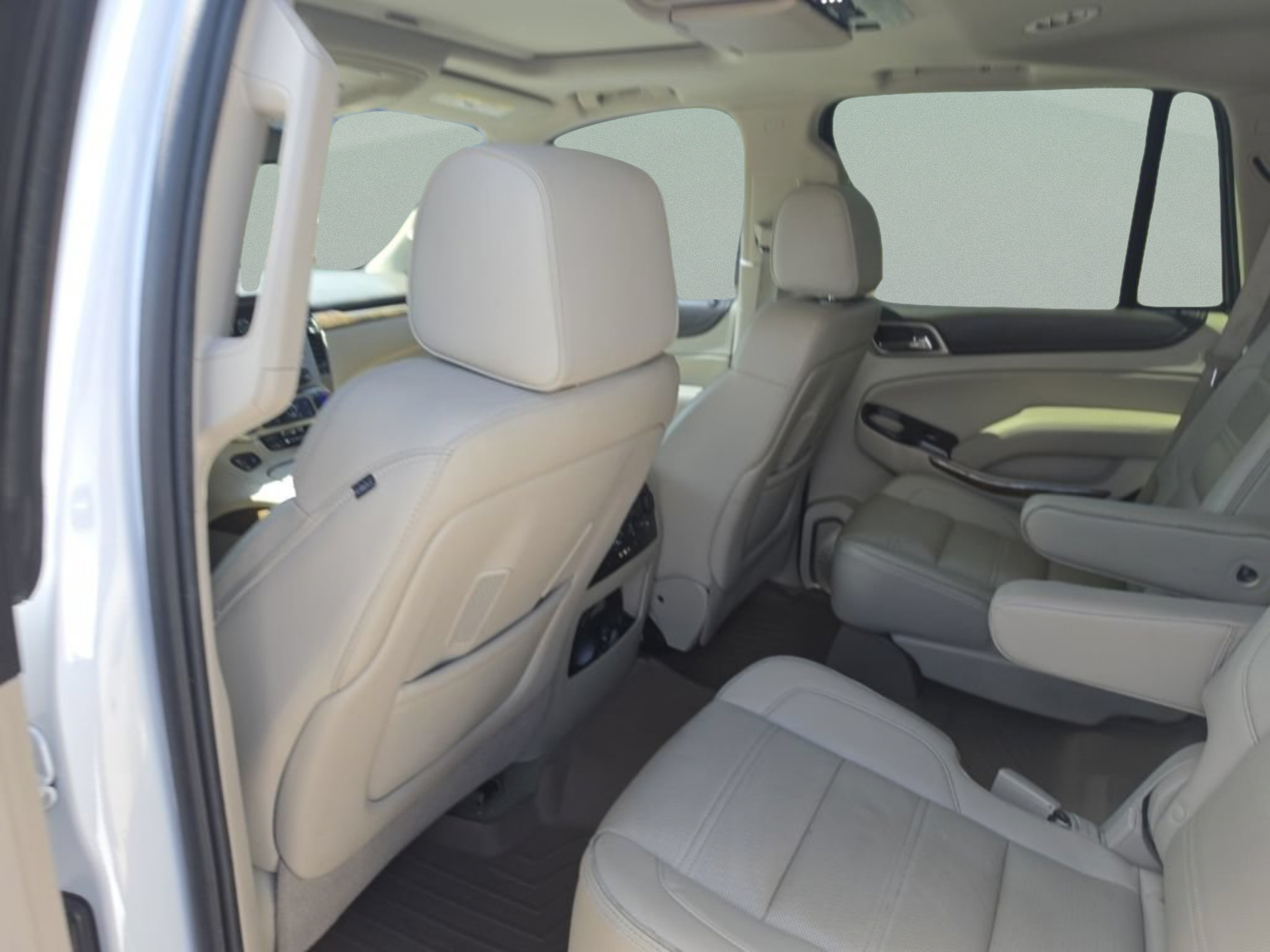 Used 2016 GMC Yukon Denali w/ Open Road Package RWD image 28