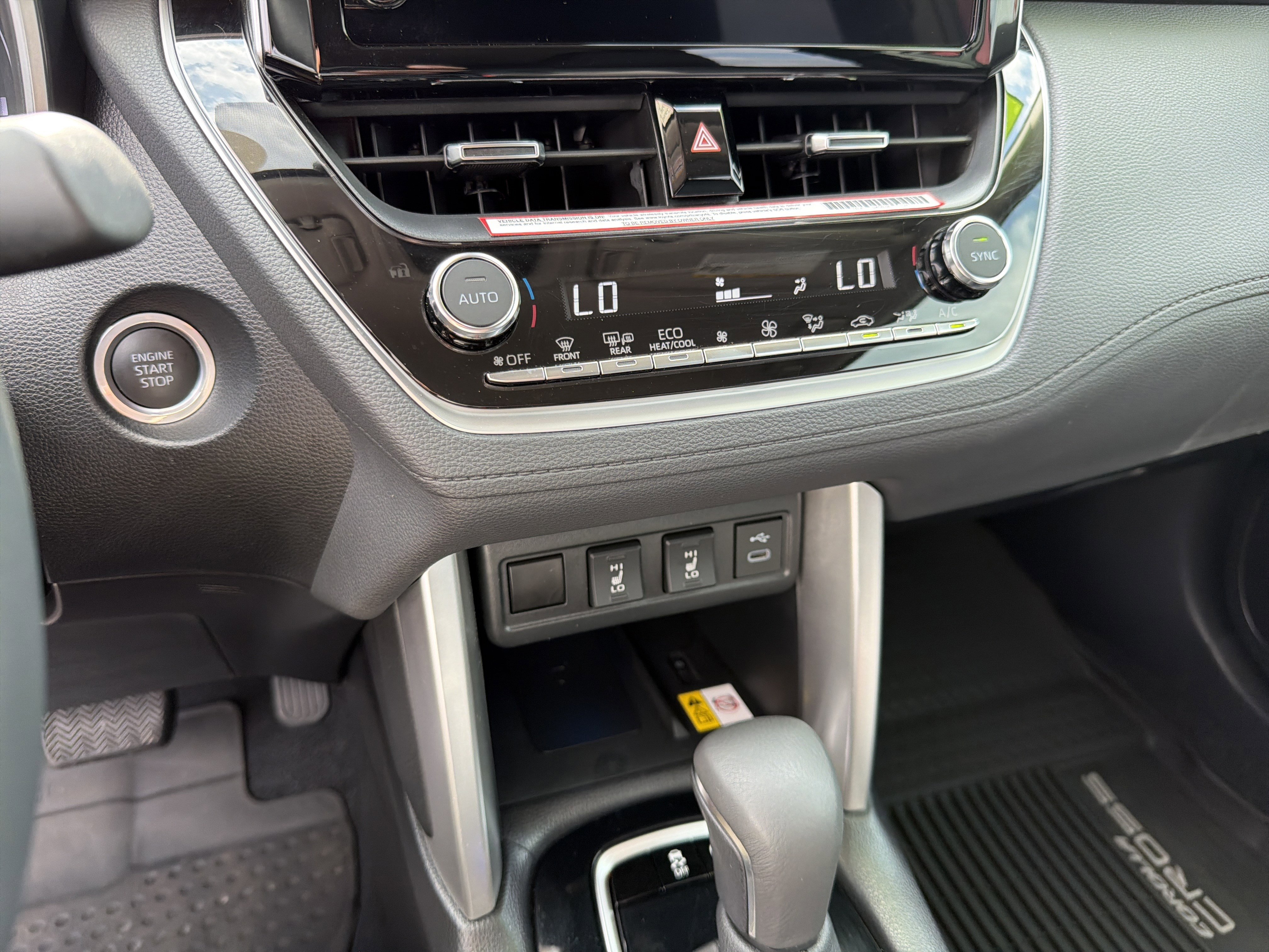 Certified 2023 Toyota Corolla Cross XLE image 8