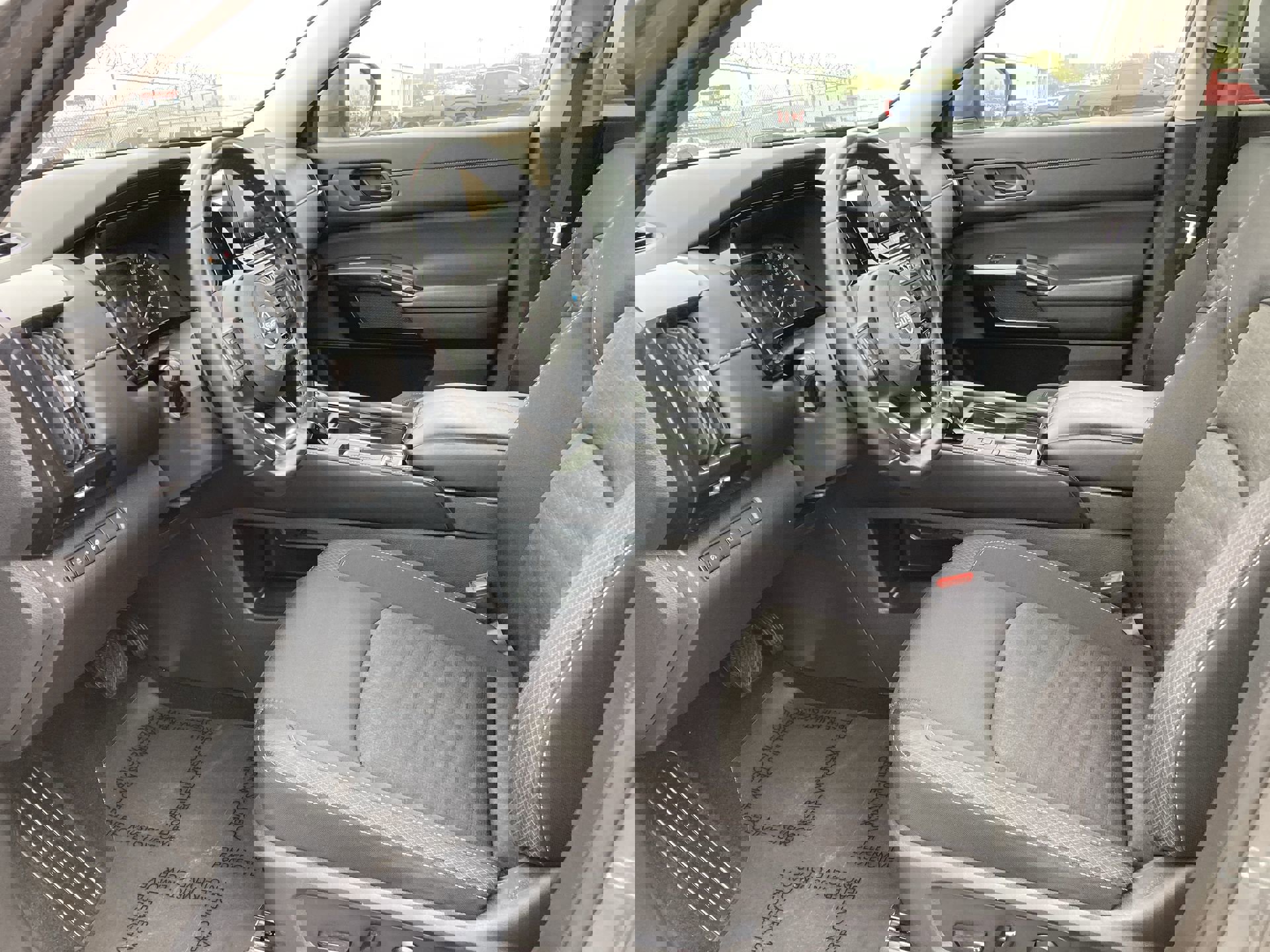 Used 2024 Nissan Pathfinder SV image 16