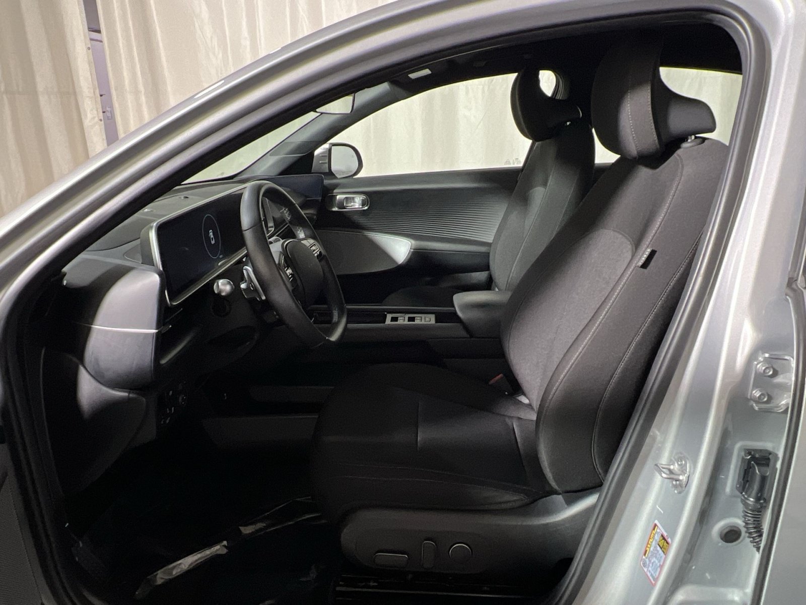 Used 2024 Hyundai Ioniq 6 SE AWD/4WD image 18