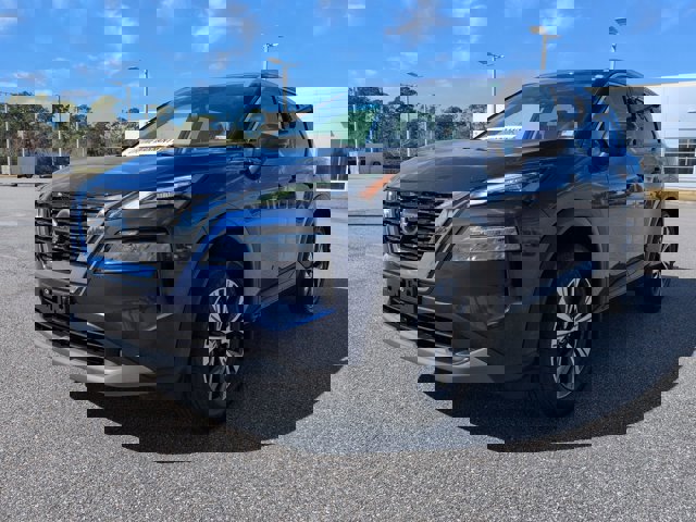 Certified 2021 Nissan Rogue SV w/ Premium Package image 8