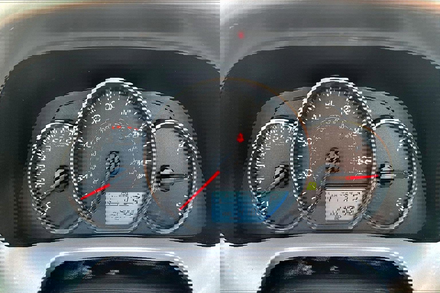 Used 2016 Toyota RAV4 LE image 19