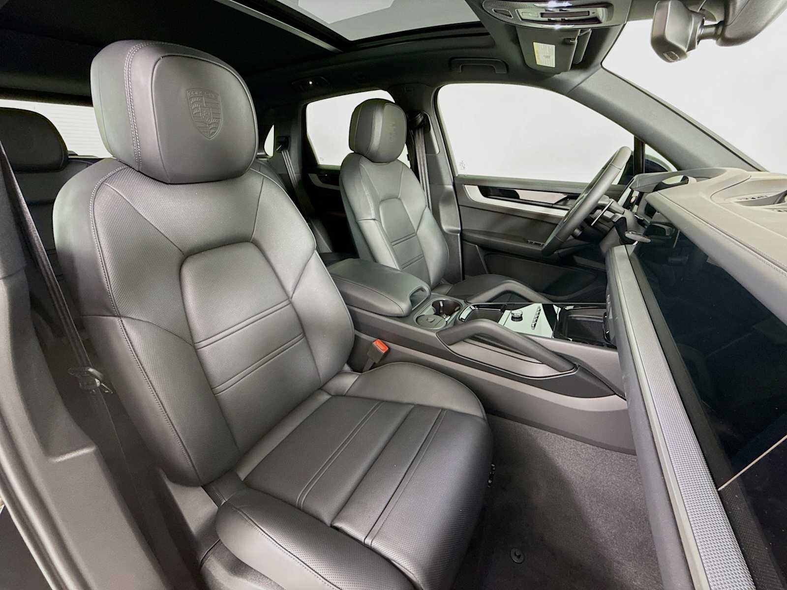 New 2026 Porsche Cayenne E-Hybrid AWD/4WD image 29