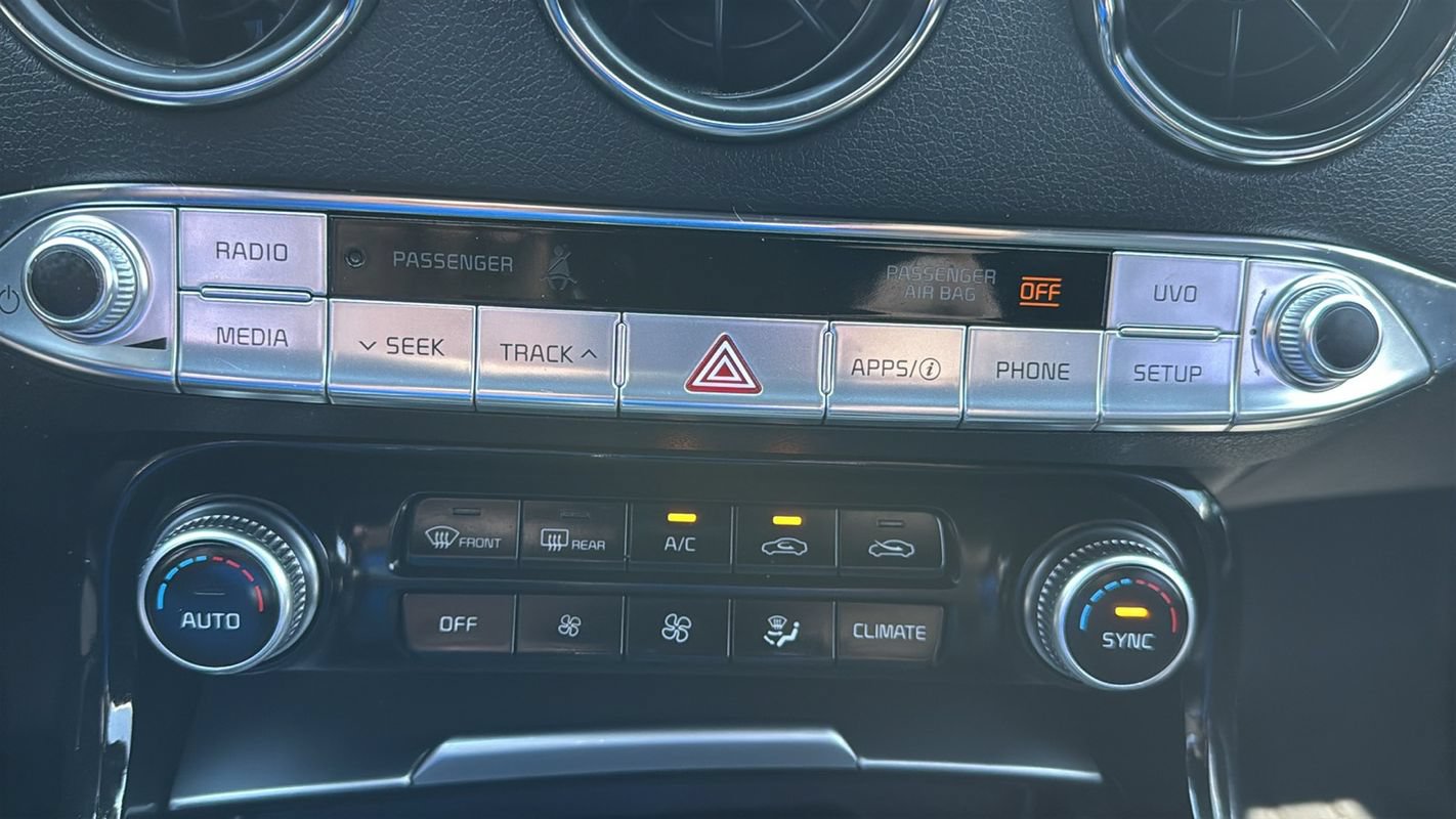 Used 2018 Kia Stinger GT AWD/4WD image 25