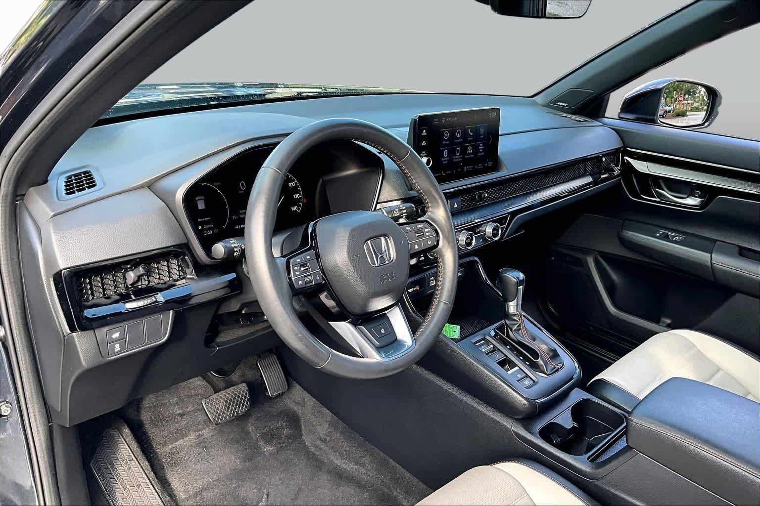 Used 2024 Honda CR-V Sport Touring image 18