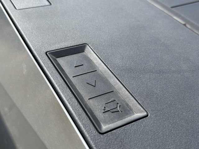 Used 2025 Tesla Cybertruck AWD Crew Cab image 4