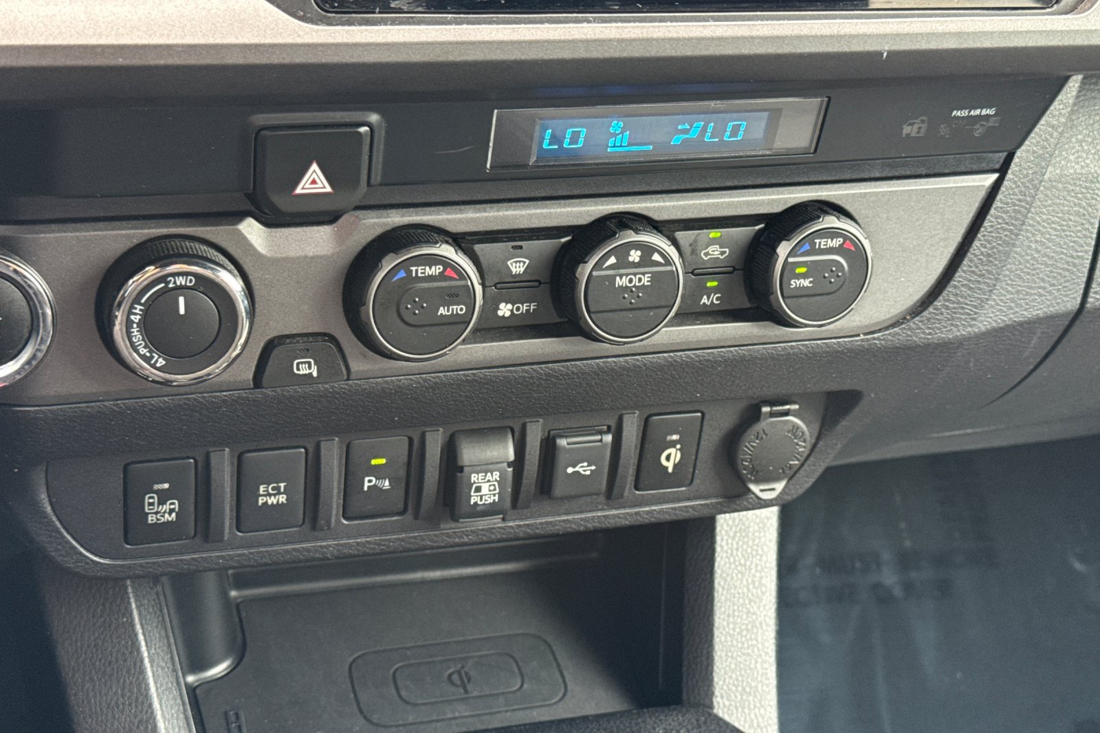 Certified 2021 Toyota Tacoma TRD Off-Road w/ Technology Package AWD/4WD image 24