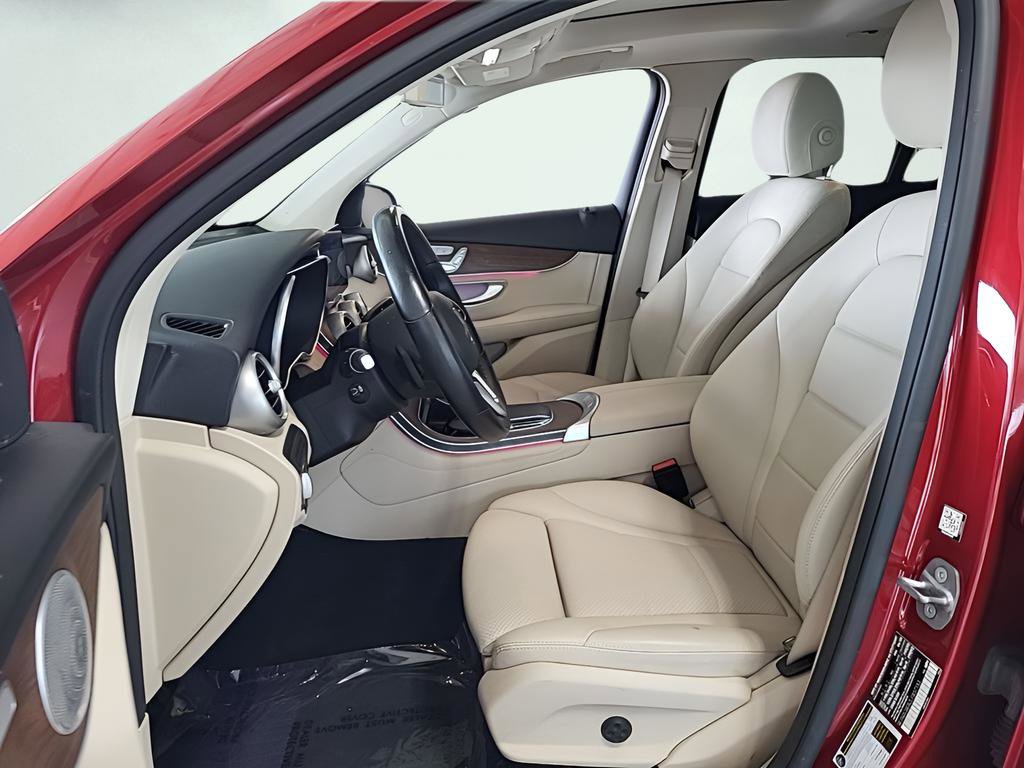 Used 2020 Mercedes-Benz GLC 300 4MATIC image 6