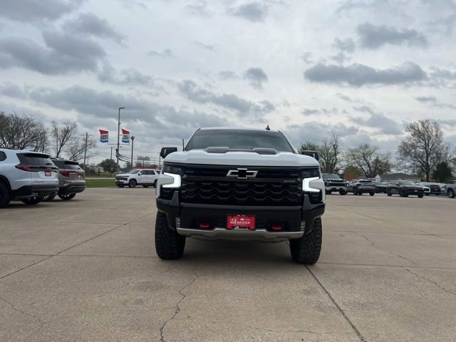 Used 2022 Chevrolet Silverado 1500 ZR2 w/ Technology Package image 8