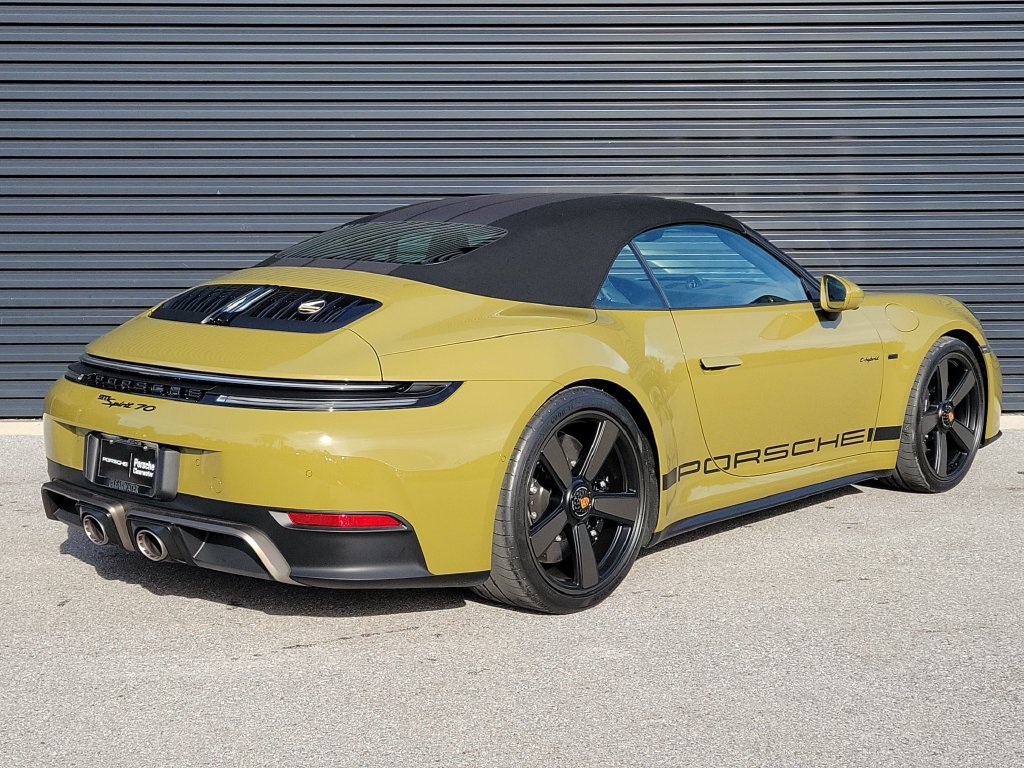Certified 2026 Porsche 911 Carrera 4 GTS AWD/4WD image 7