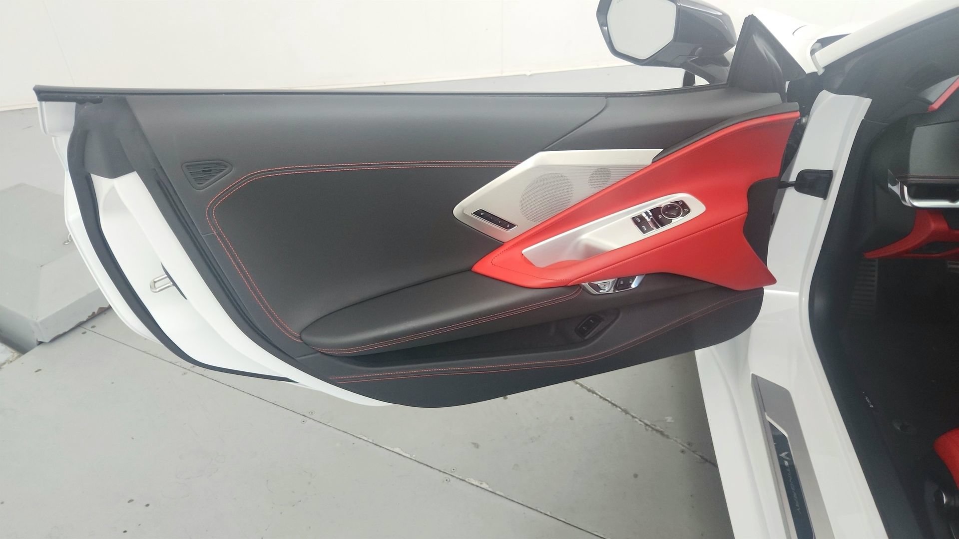 Certified 2023 Chevrolet Corvette Stingray Premium Cpe RWD image 16