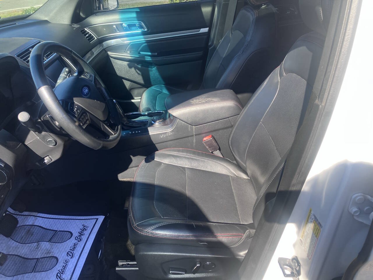 Used 2016 Ford Explorer Sport w/ Equipment Group 401A AWD/4WD image 5
